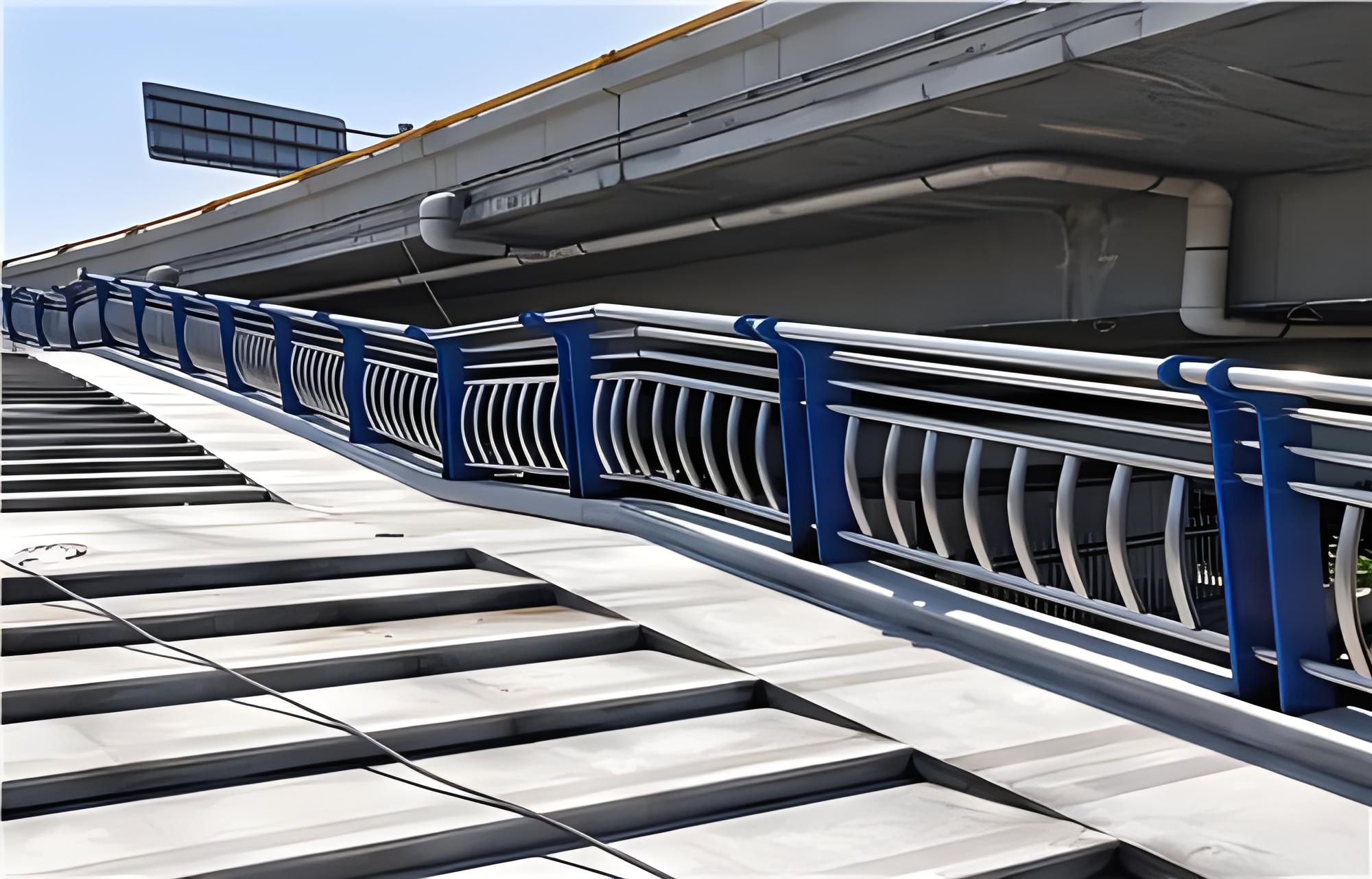 营口不锈钢桥梁护栏维护方案：确保安全，延长使用寿命